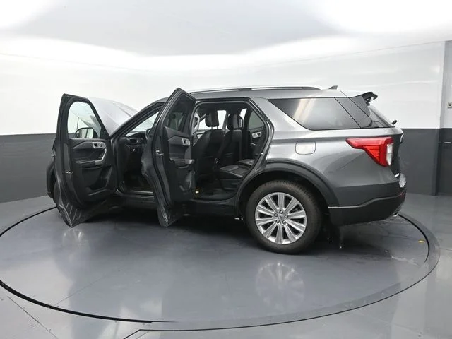 Used 2023 Gray Ford Limited image 43
