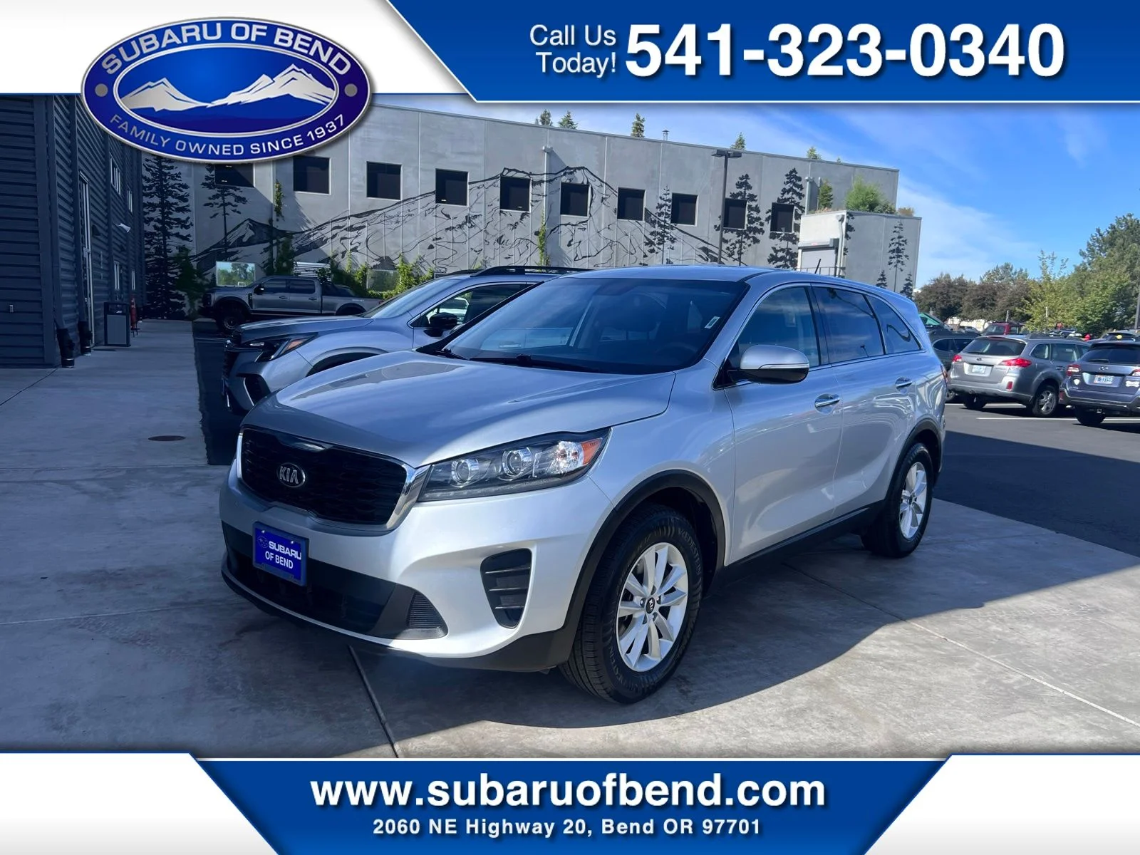 Used 2019 Sparkling Silver Kia L image 1