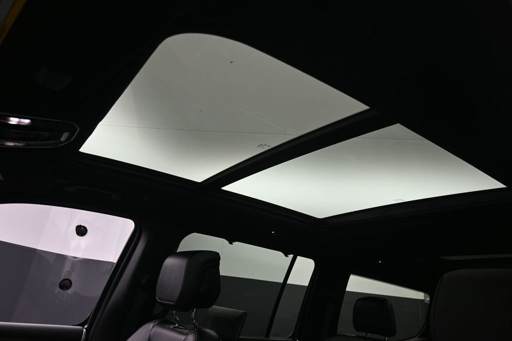 Used 2023 Black Jeep Series III image 25