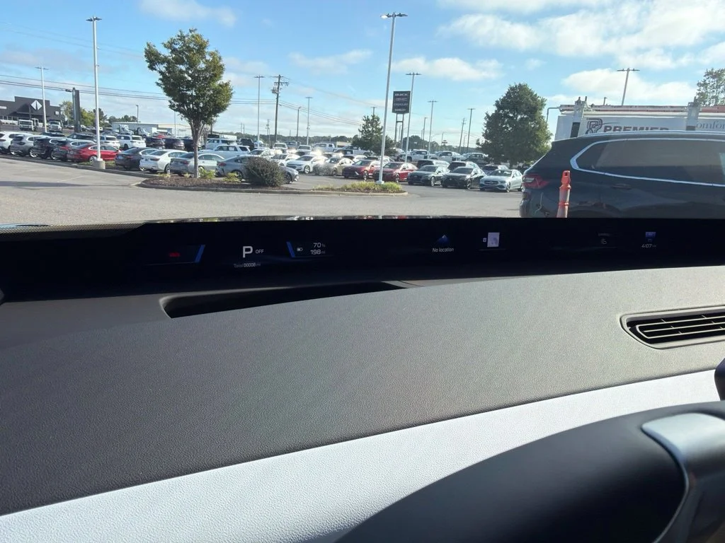 New 2027 Black Sapphire Metallic BMW 50 xDrive image 18