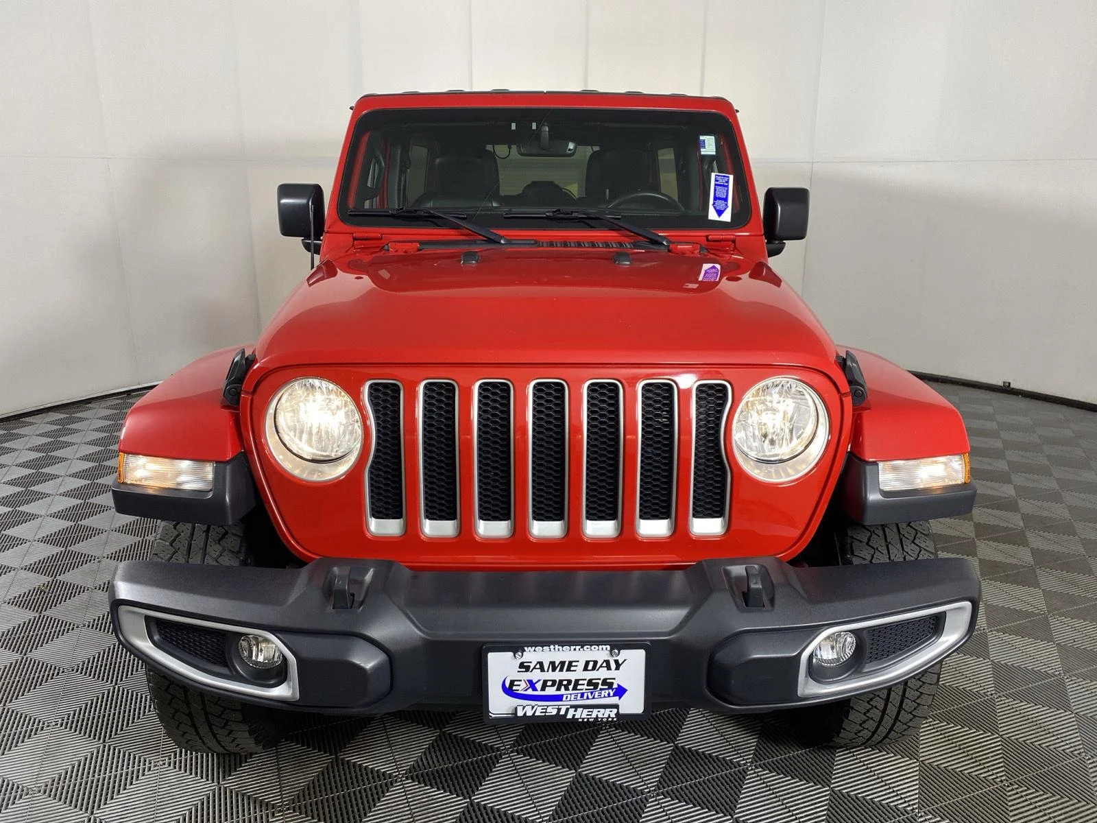 Used 2019 Firecracker Red Clearcoat Jeep Sahara image 8
