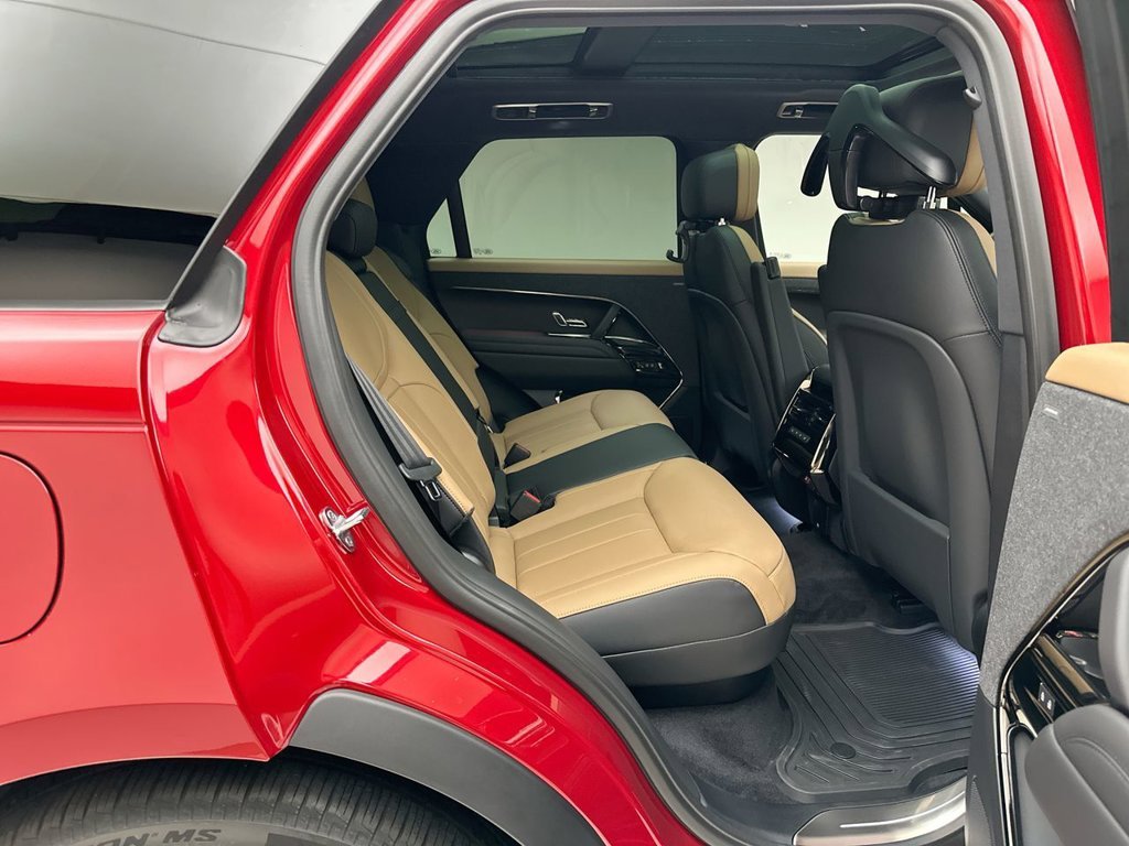 New 2027 Firenze Red Land Rover Dynamic SE image 7