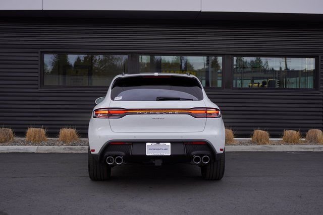 2026 Porsche Macan - Photo 29
