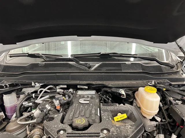 New 2026 Bright White Clearcoat RAM Tradesman image 16