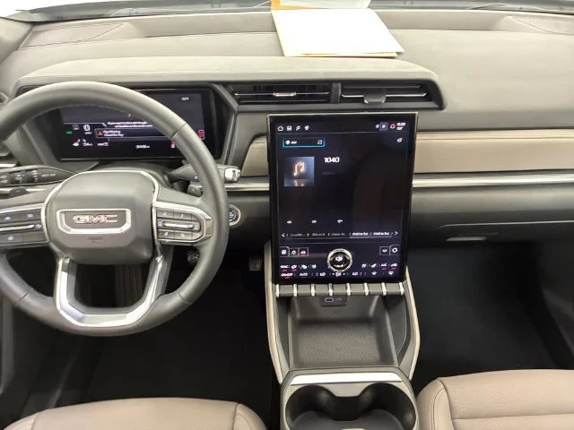 Certified Used 2025 Sterling Metallic GMC Elevation image 21