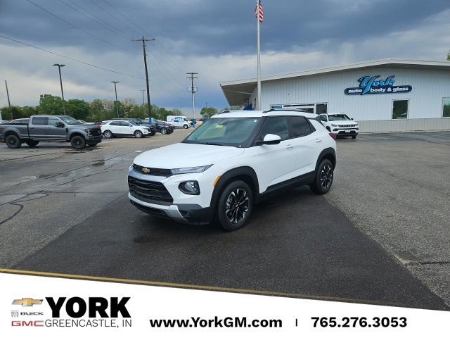 Used 2022 Summit White Chevrolet LT image 1