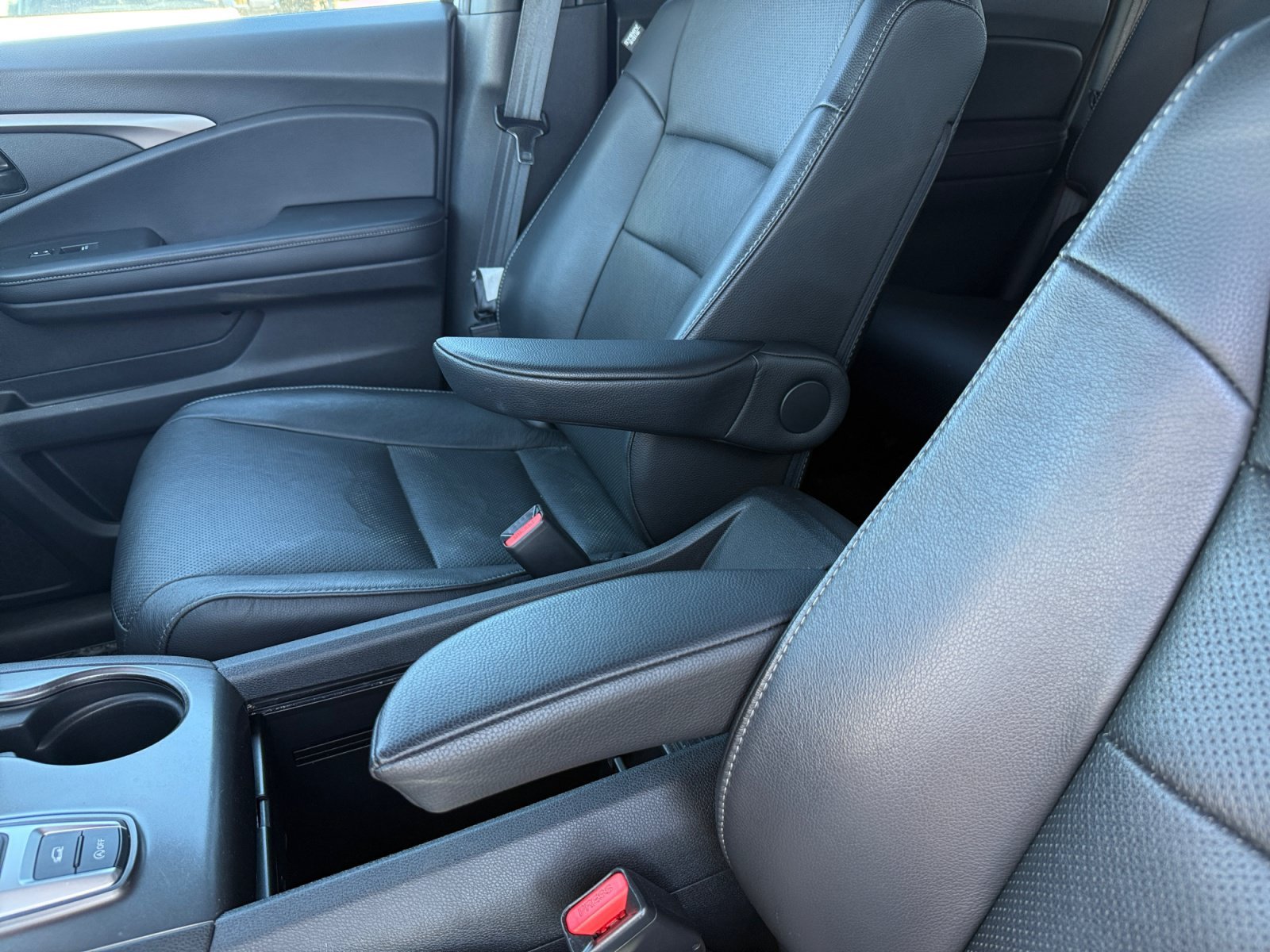 Used 2022 White Honda EX-L image 14