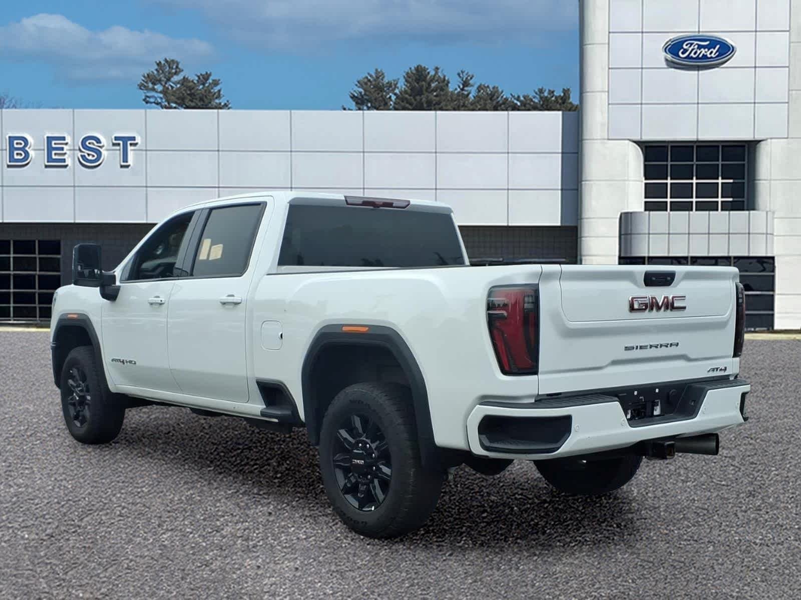 Used 2025 Summit White GMC AT4 image 4
