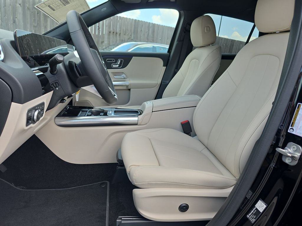 New 2026 Black Mercedes-Benz GLA 250 image 10