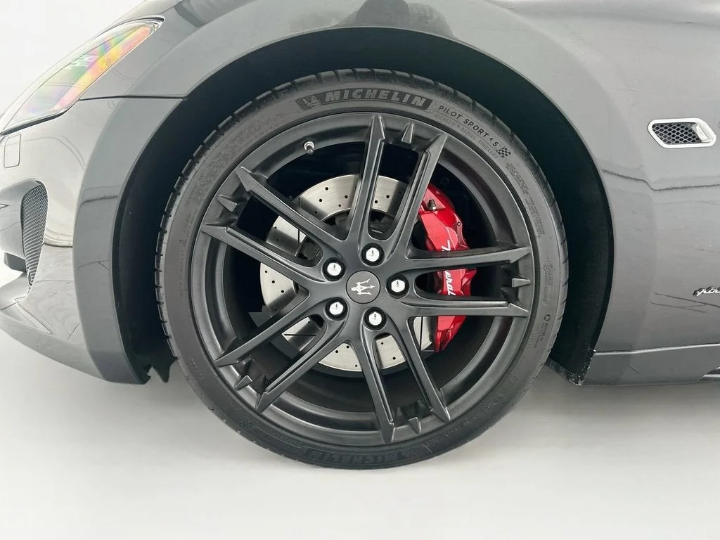 Used 2017 Grigio Granito Metallic Maserati Sport image 33