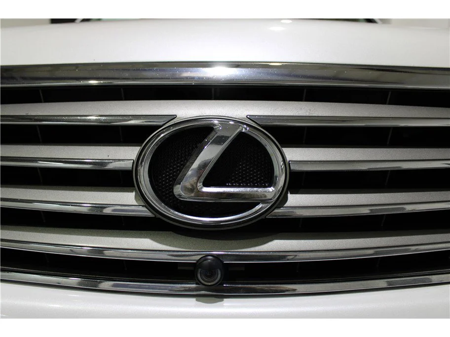 2011 Lexus LX 570 - Photo 9