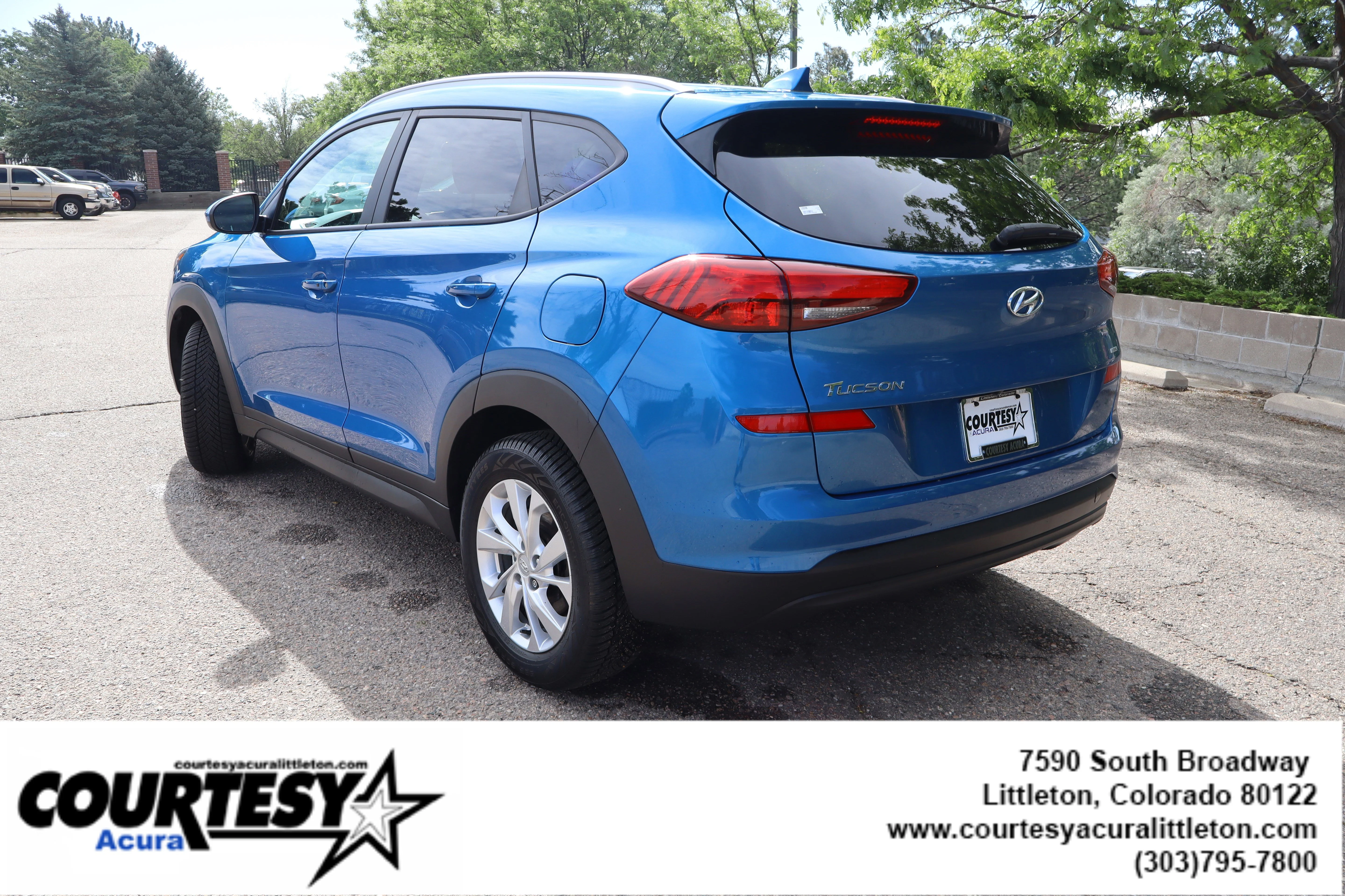 Used 2020 Aqua Blue Hyundai Value image 4