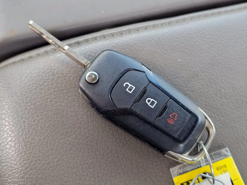 Used 2020 Oxford White Ford XL image 30