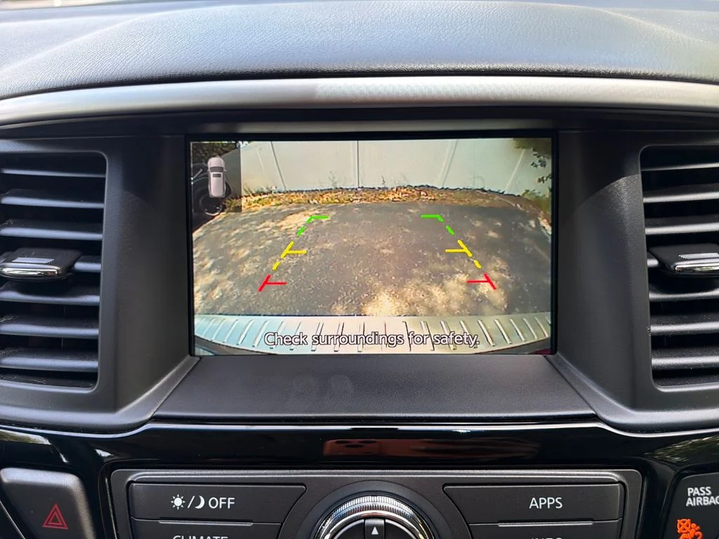 Used 2020 Gray Nissan S image 22