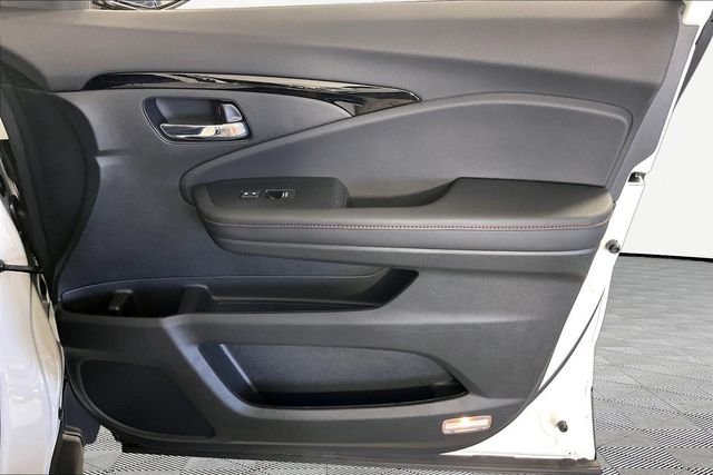 Used 2026 White Honda Black Edition image 27