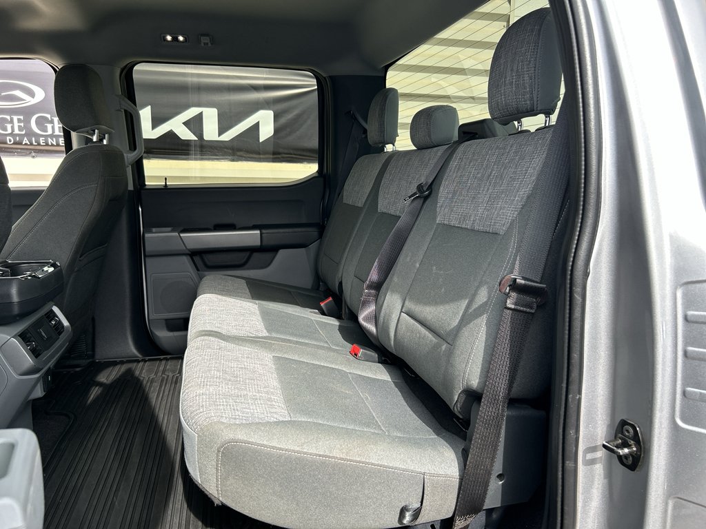 Used 2022 Silver Ford XLT image 12