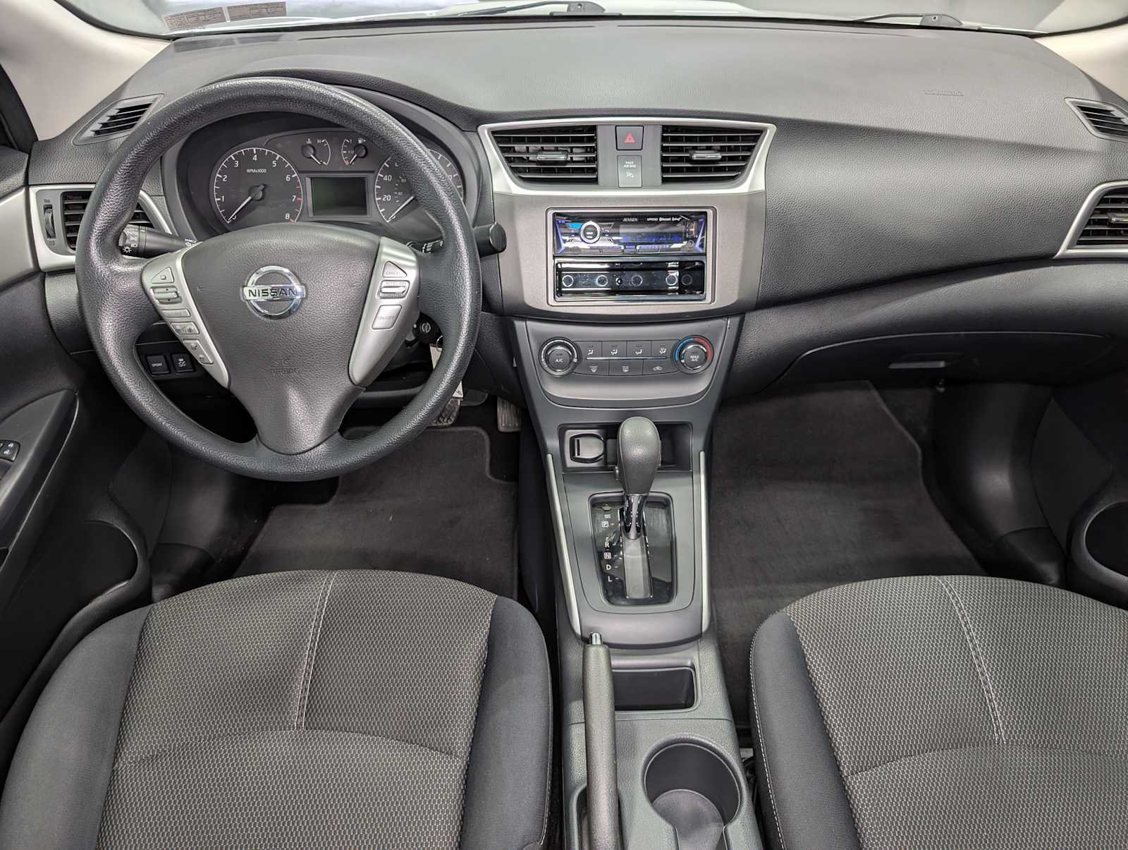 Used 2017 Brilliant Silver Nissan S image 17