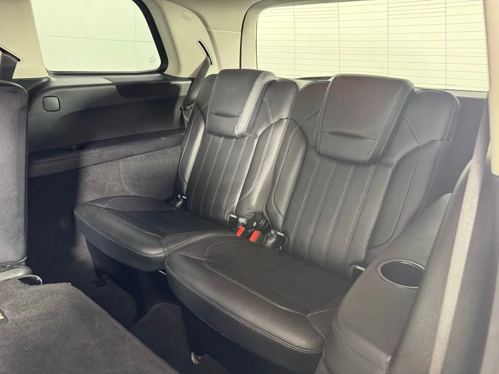 Used 2017 Black Mercedes-Benz GLS 450 image 21
