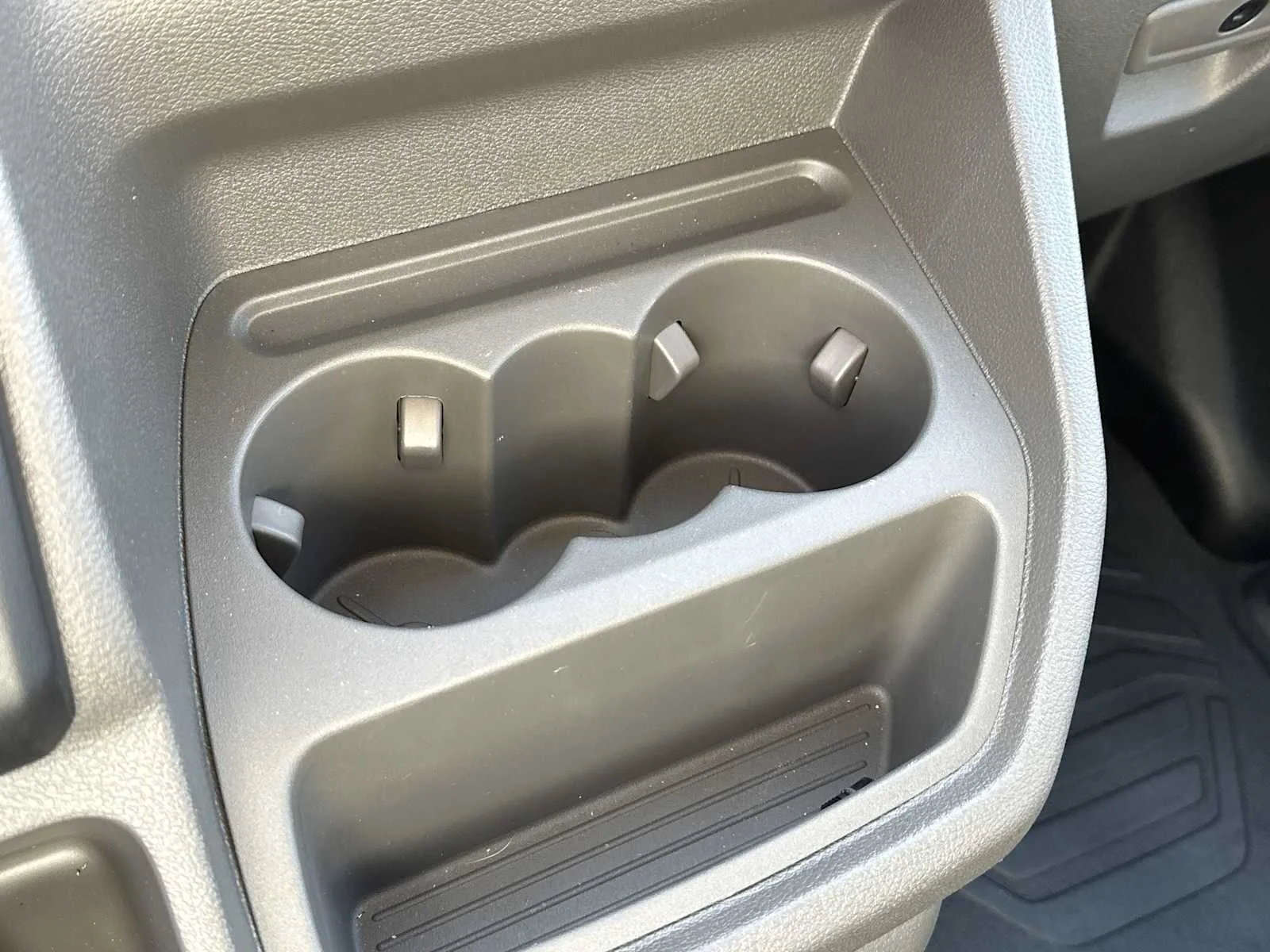 2025 Ford Transit Cutaway Base - Photo 40