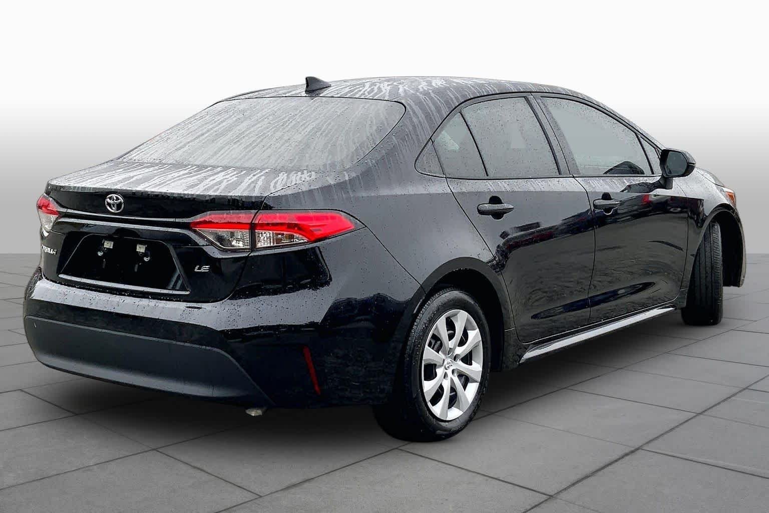 Used 2025 Midnight Black Metallic Toyota LE image 13