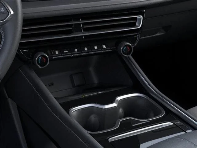 2025 Chevrolet Traverse LT - Photo 24