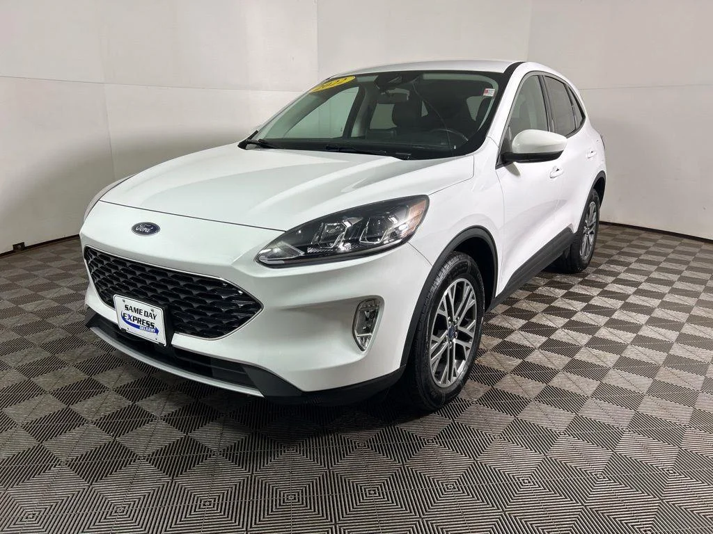 Used 2022 Oxford White Ford SEL image 11