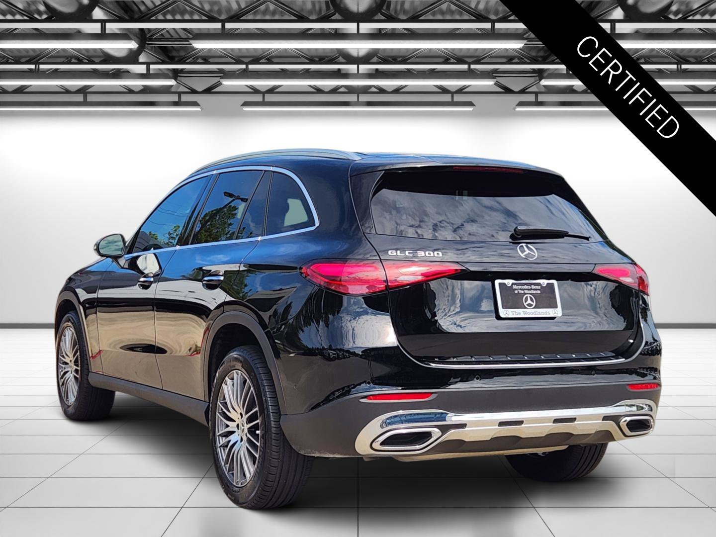 Certified Used 2026 Black Mercedes-Benz GLC 300 image 7