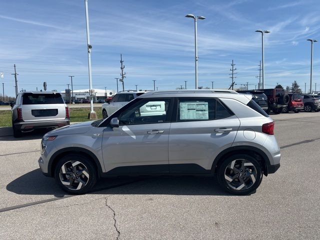 New 2026 Shimmering Silver Hyundai SEL image 10