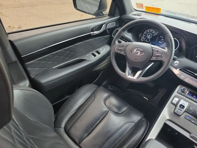 Used 2020 Green Hyundai Limited image 15