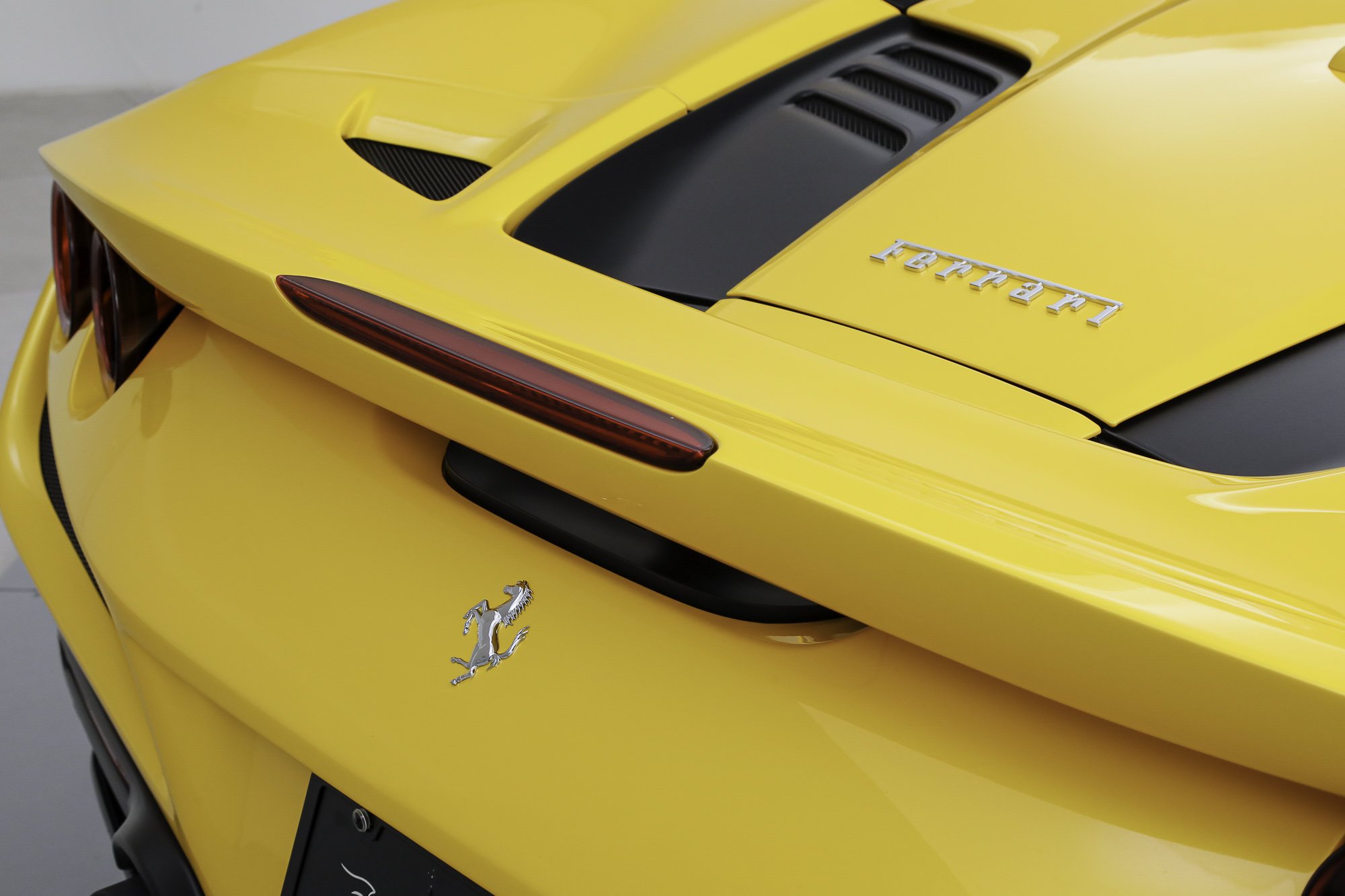 Used 2022 Yellow Ferrari  image 26