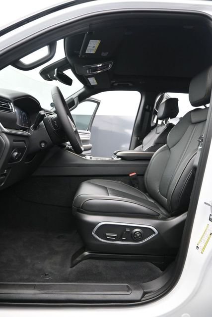 New 2026 White Jeep 85th Anniversary Edition image 9
