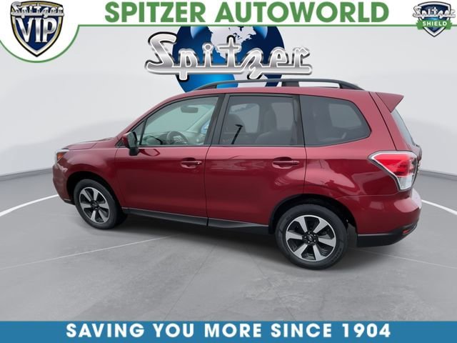 Used 2018  Subaru Premium image 5