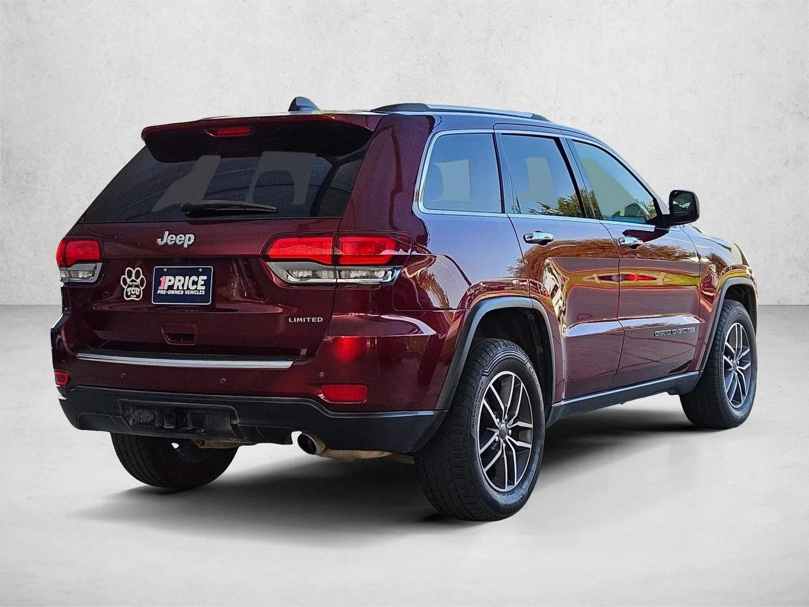 Used 2020 Velvet Red Pearlcoat Jeep Limited image 5