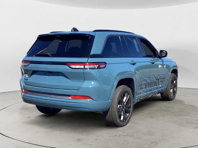 New 2027 Steel Blue Jeep LIMITED RESERVE 4X4 image 6