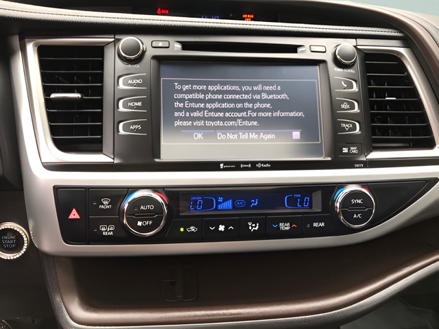 Used 2018 Black Toyota XLE image 18
