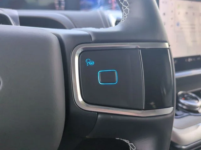 New 2026 Star White Metallic Tri-Coat Ford MAX Platinum® image 27