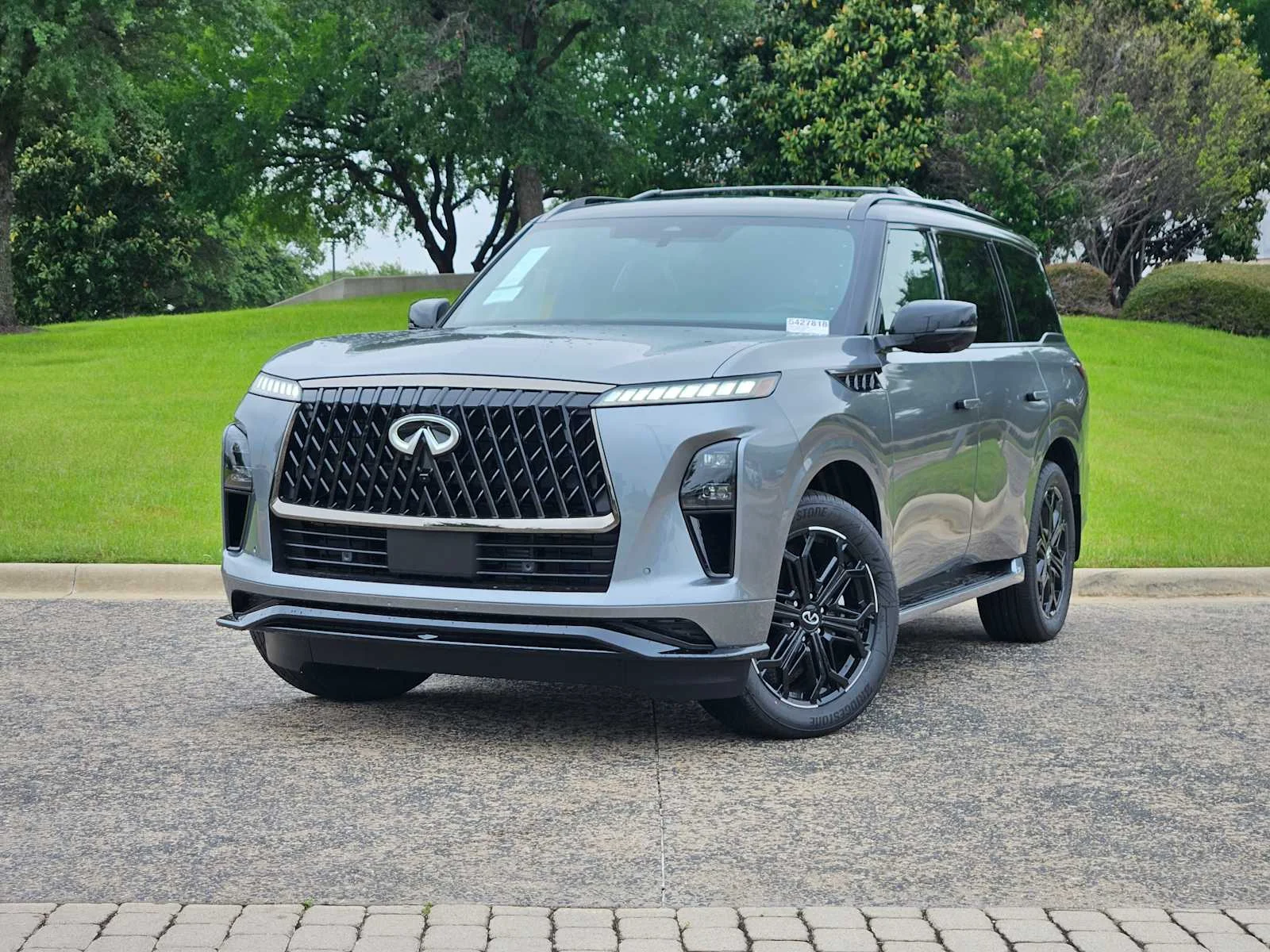 2026 INFINITI QX80 Sport