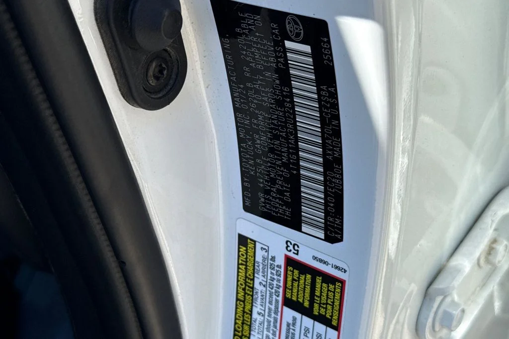 Used 2024 White Toyota SE Nightshade image 31