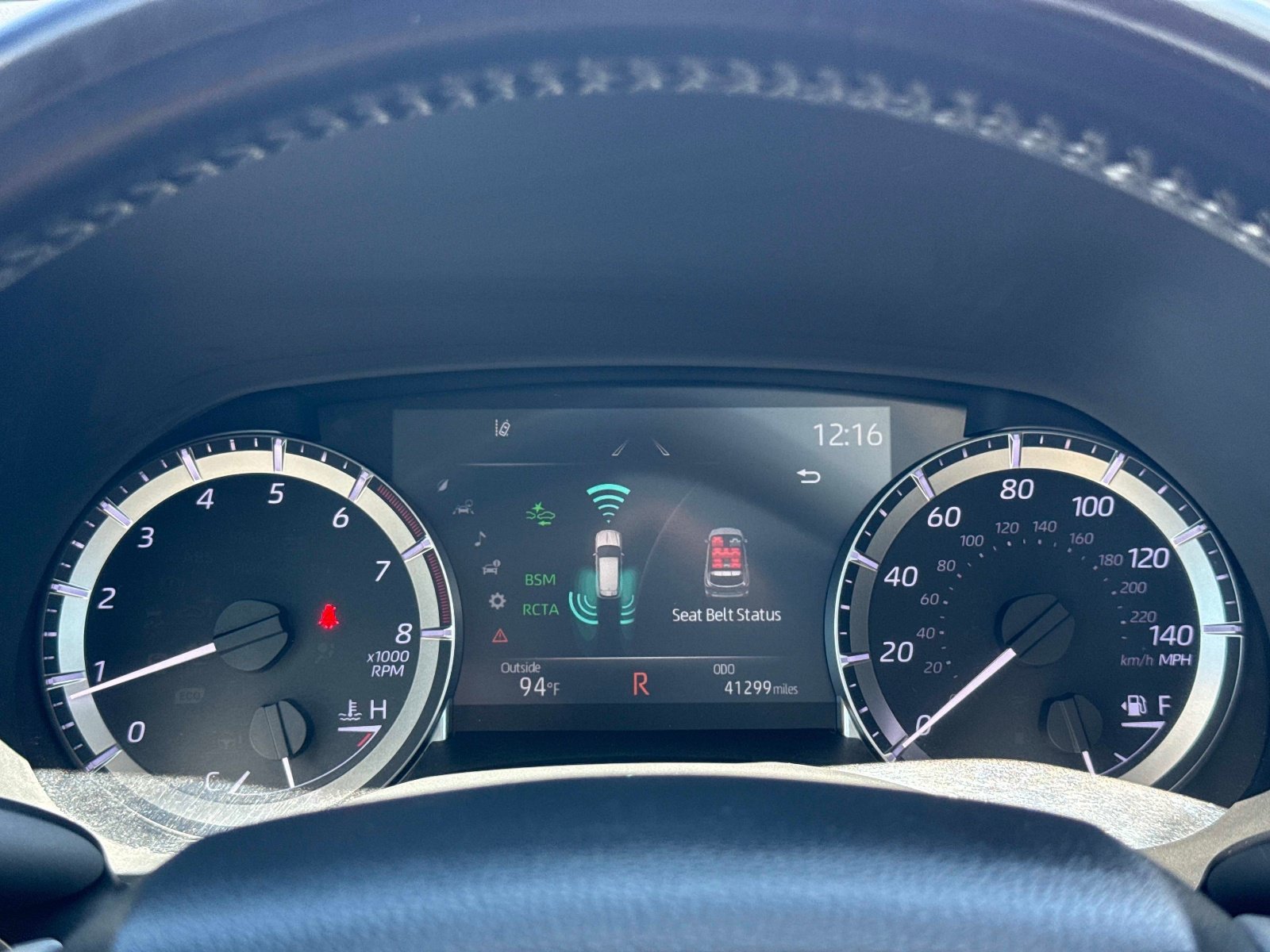 Used 2023 Wind Chill Pearl Toyota XLE image 28
