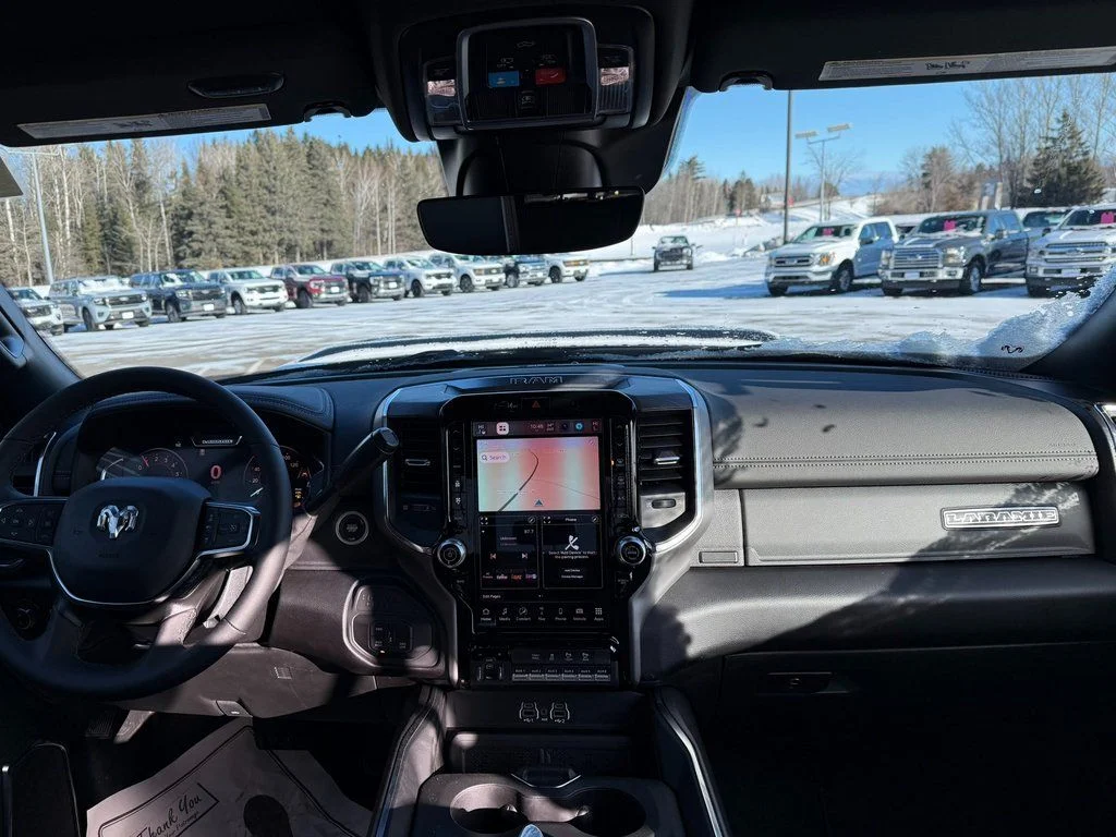 2026 RAM 3500 Laramie - Photo 12