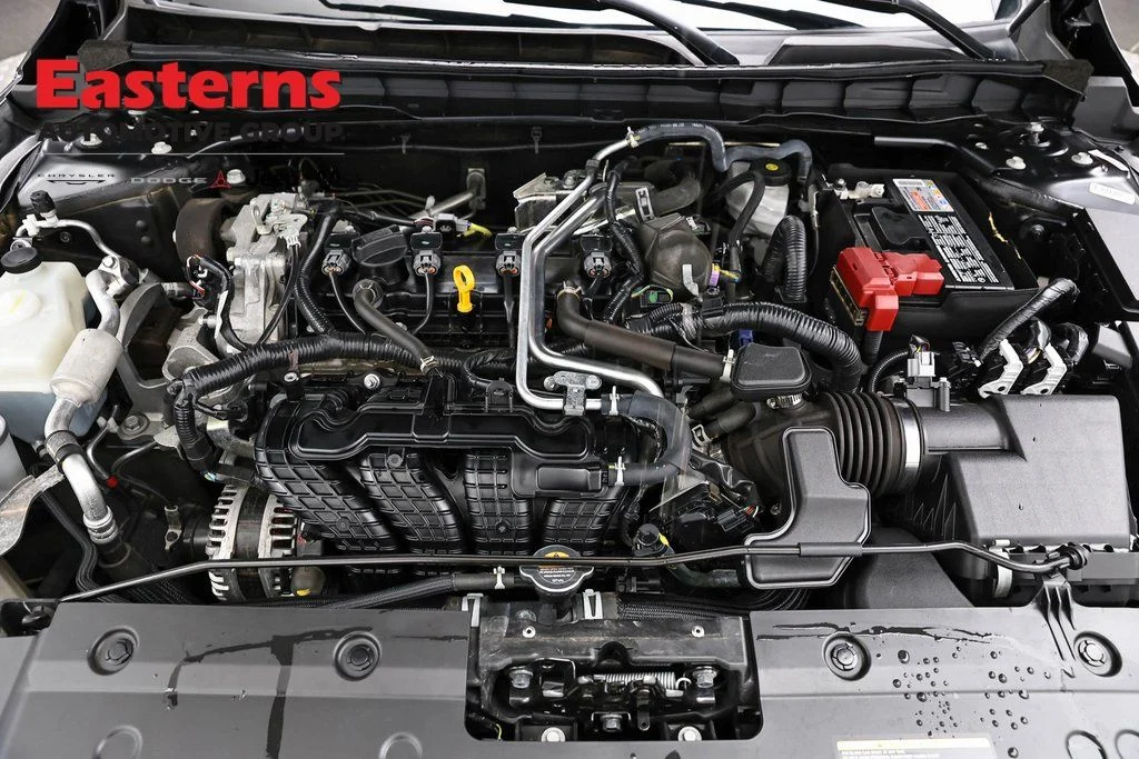 Used 2025 Black Nissan 2.5 SV image 8