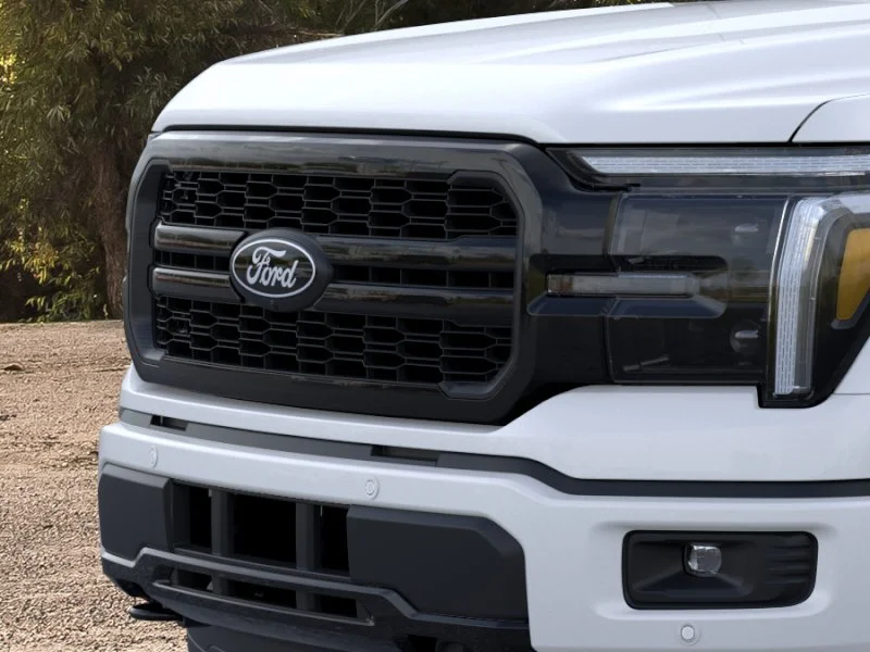 New 2026 Star White Metallic Tri-Coat Ford Lariat® image 40
