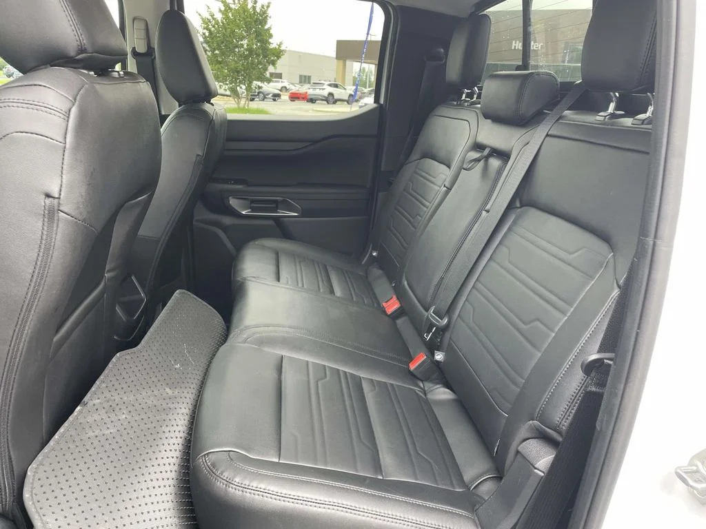 Used 2025 Oxford White Ford LARIAT image 3