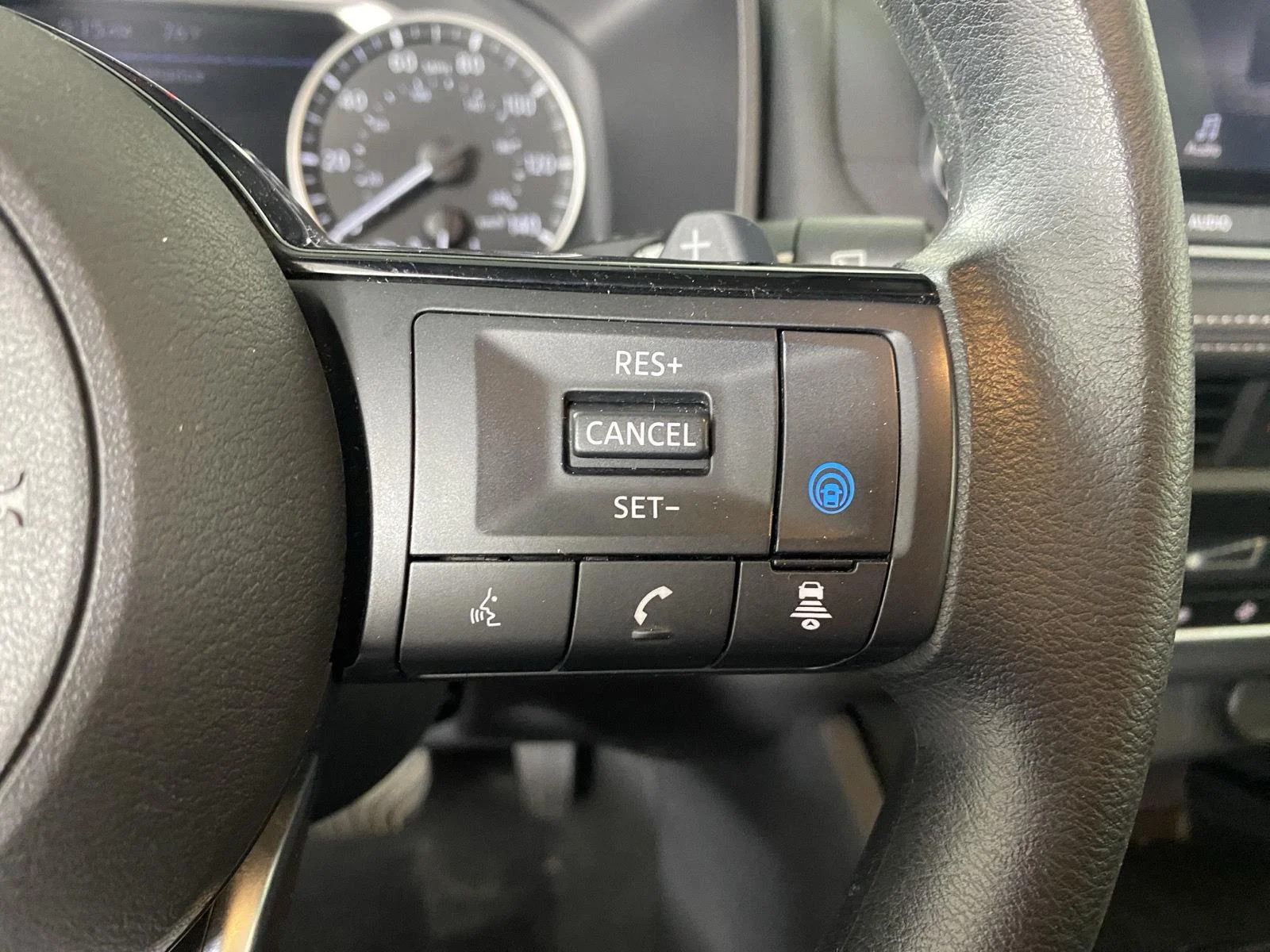 Used 2023 Brilliant Silver Metallic Nissan SV image 15