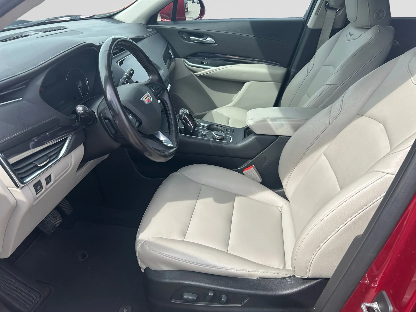 Used 2019 RED Cadillac AWD LUXURY AWD image 13