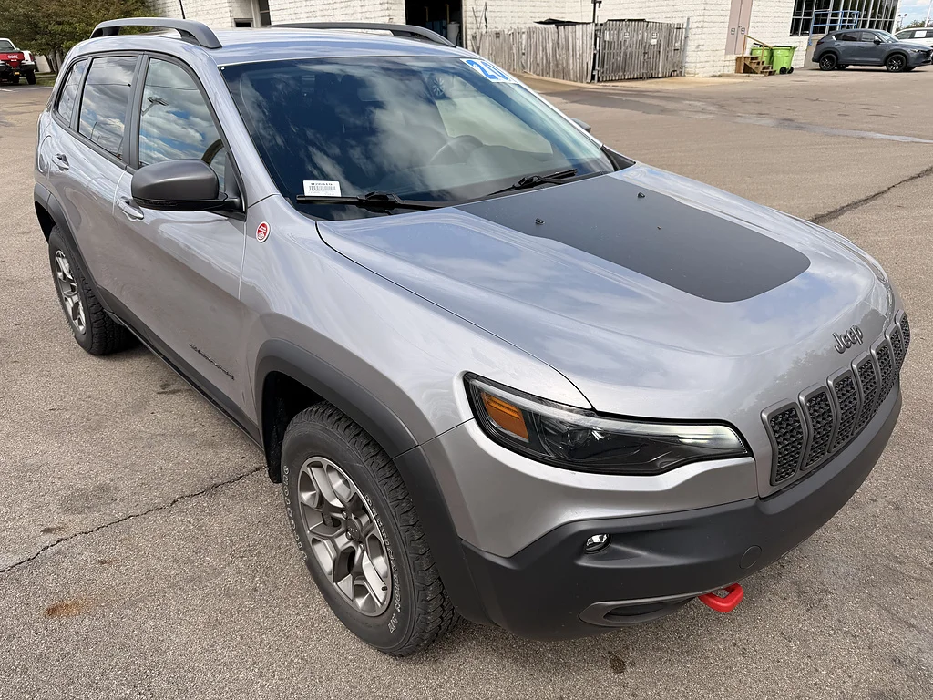 Used 2020 Granite Crystal Metallic Clear Coat Jeep Trailhawk Elite image 1