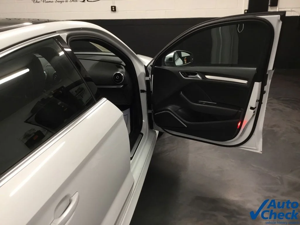 Used 2016 White Audi 2.0T Prestige image 40