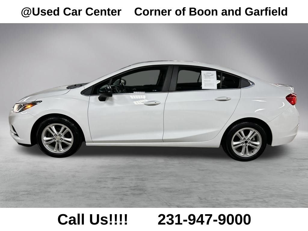 Used 2016 Chevrolet Cruze LT with VIN 1G1BE5SM7G7267914 for sale in Traverse City, MI