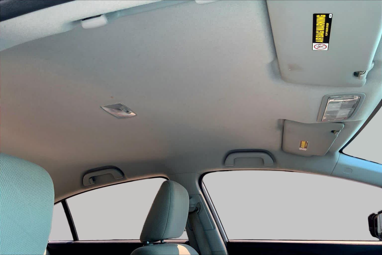 Used 2012 Alabaster Silver Metallic Honda LX image 13
