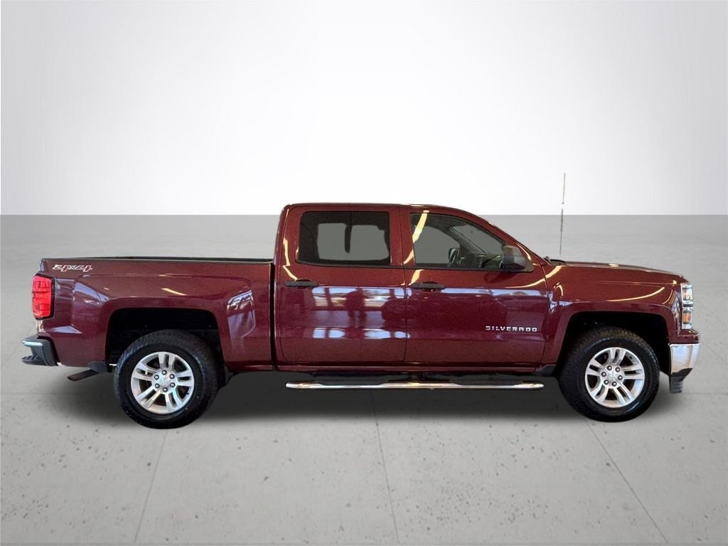 Used 2014 Red Chevrolet LT image 6